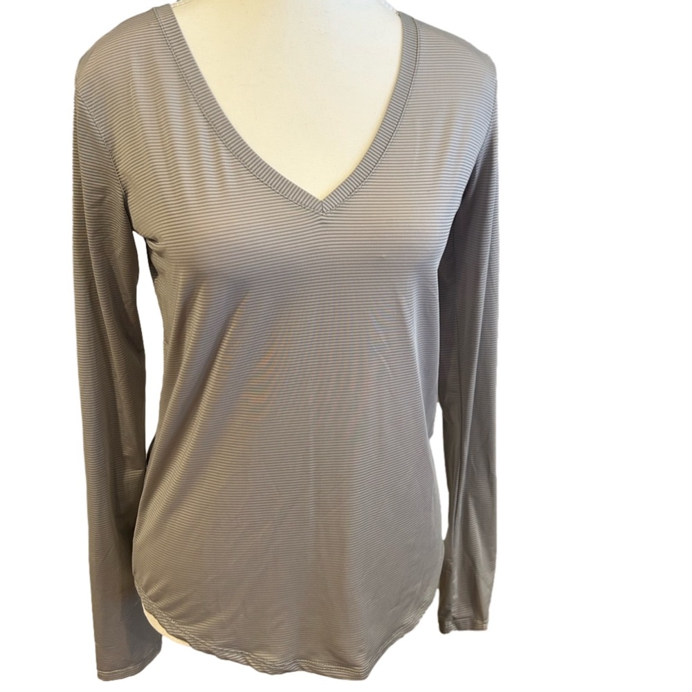 Zyia XSmall grey strip shirt